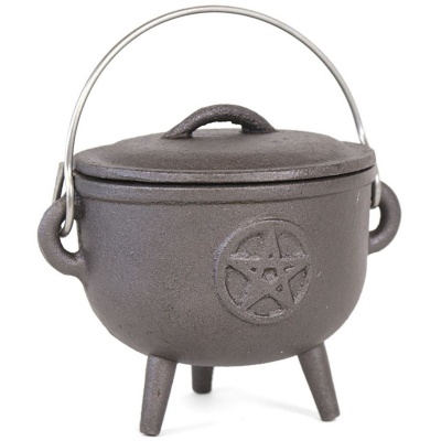 11cm Cast Iron Cauldron with Pentagram